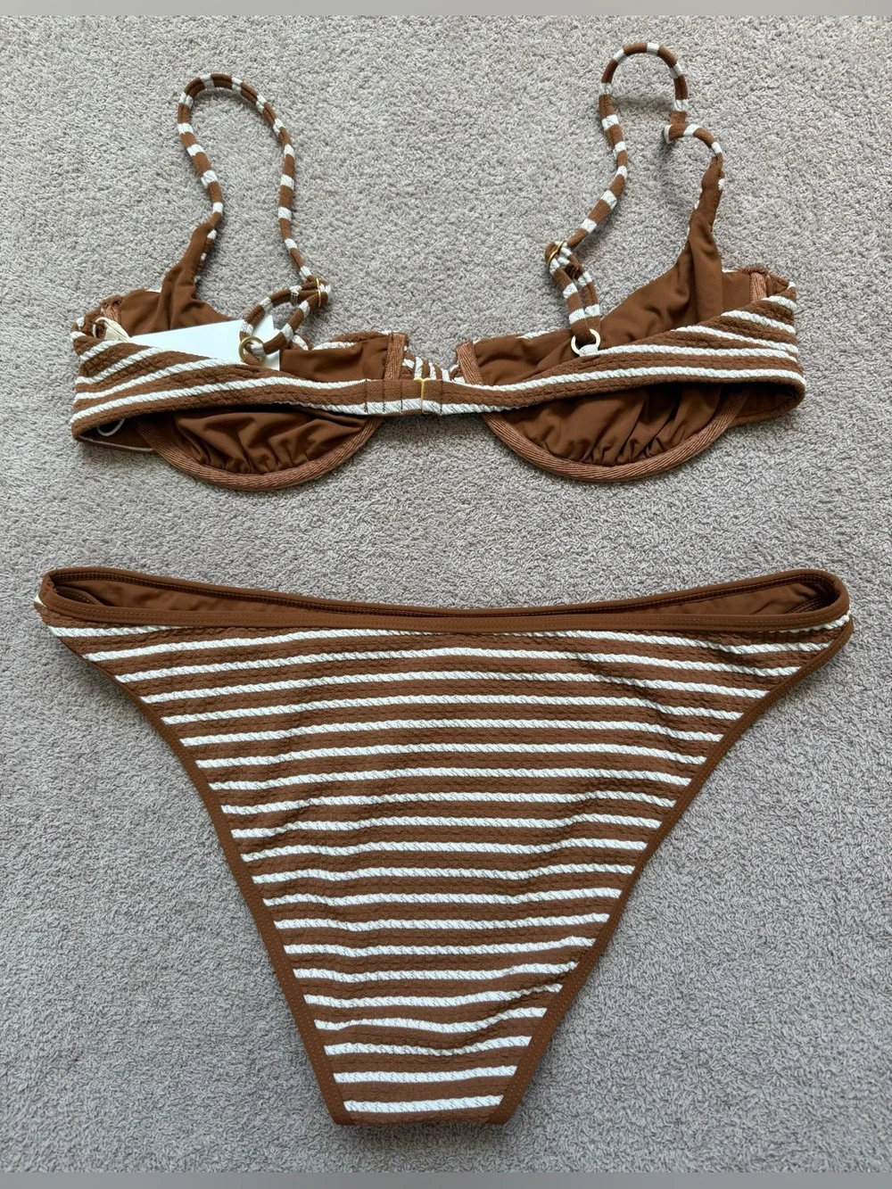l*space x REVOLVE - SET - Tulip Top /Suzi Bottom Classic - BROWN SUGAR